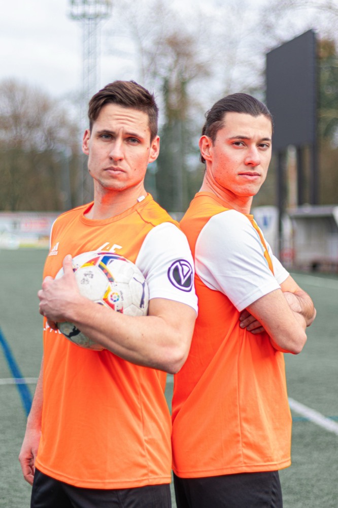 Álex y Mario Sabou, entrenadores de la TheL4FPro Academy en Gijón